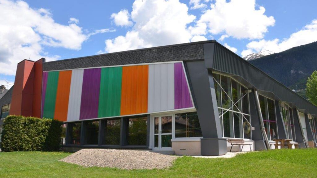 Piscine - Modane 9 AkyVer® Multiwall Polycarbonate Cladding for a Swimming Pool